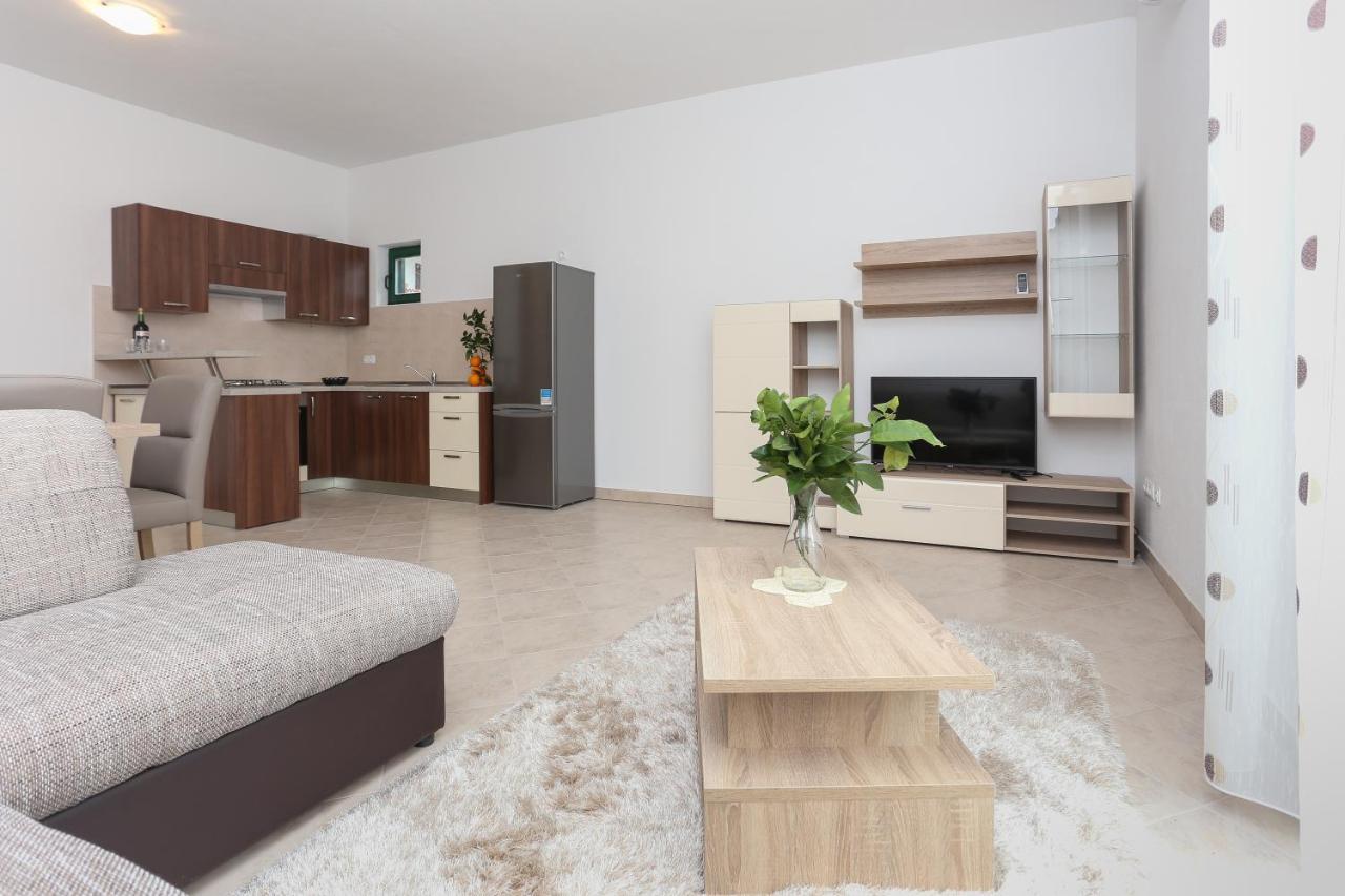 טרוגיר Apartments Marinero מראה חיצוני תמונה
