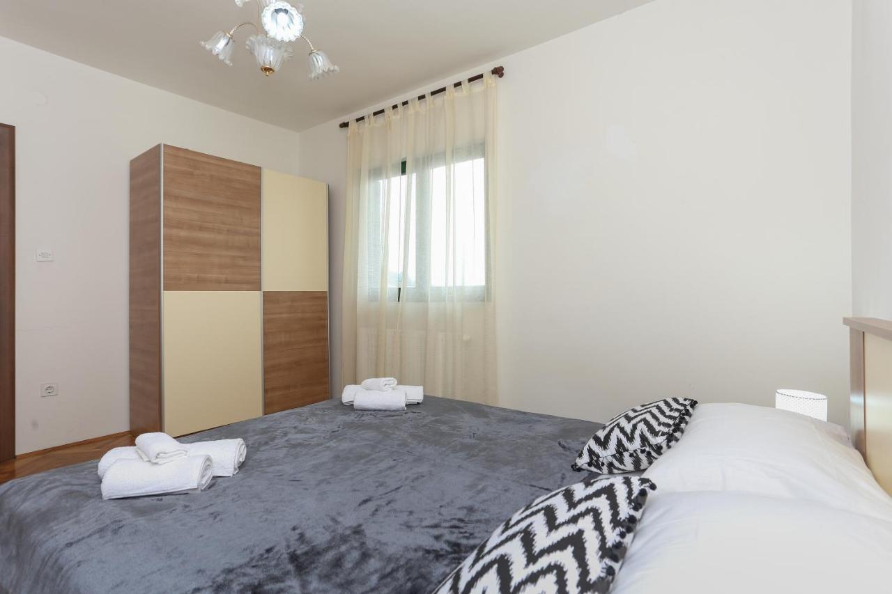 טרוגיר Apartments Marinero מראה חיצוני תמונה