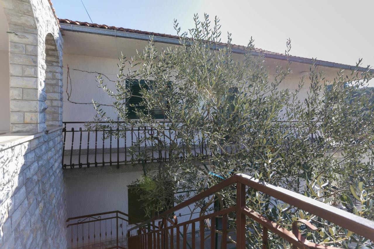 טרוגיר Apartments Marinero מראה חיצוני תמונה