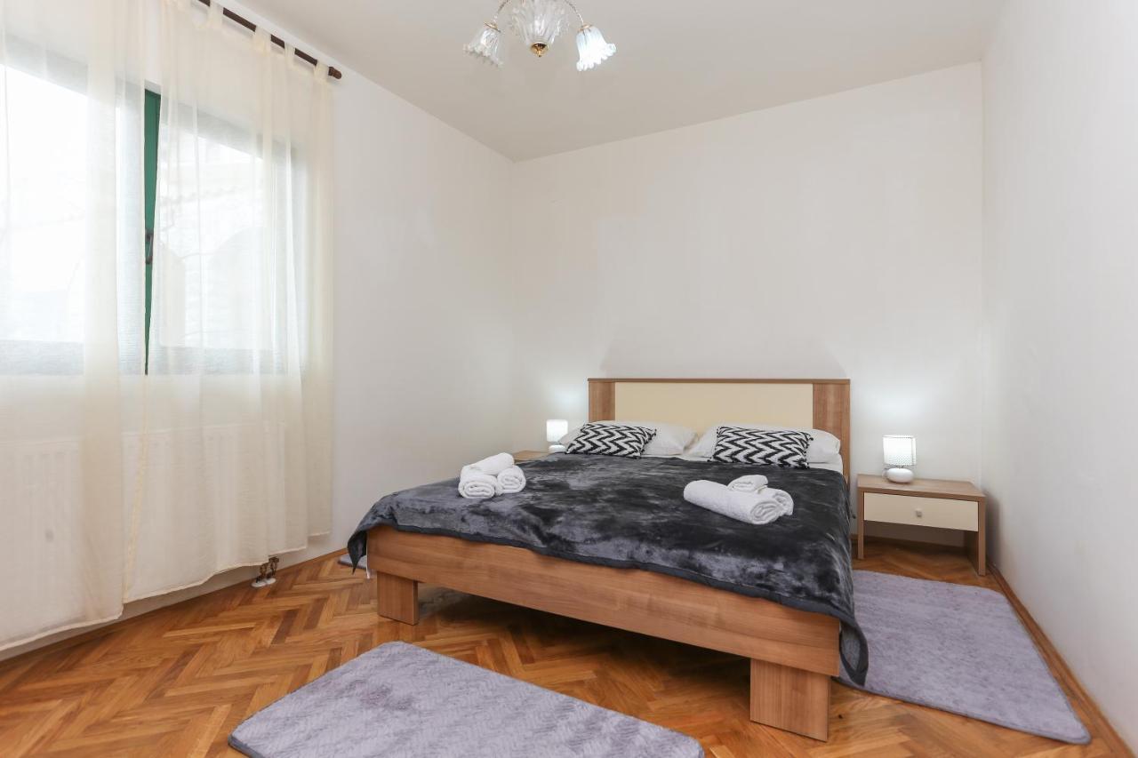 טרוגיר Apartments Marinero מראה חיצוני תמונה